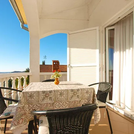 Apartman Mira 1978 *