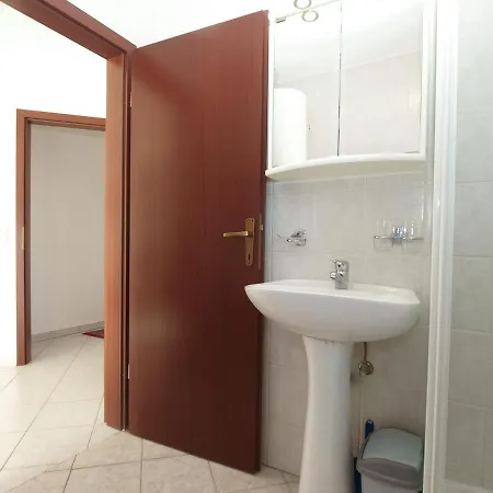 Apartmán Mira 1978 Poreč