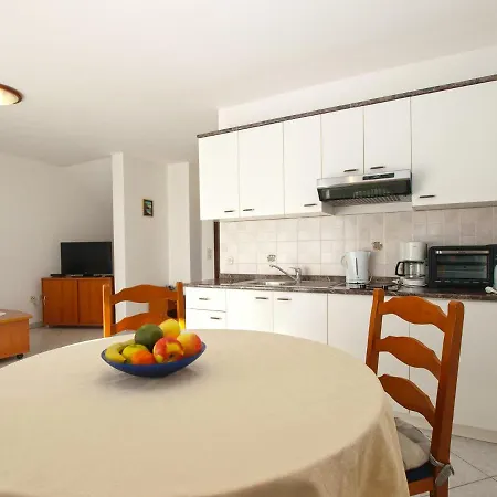 Apartment Mira 1978 Porec