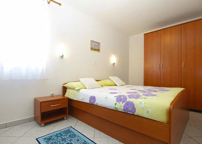 Apartman Mira 1978 *