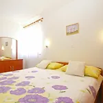 Mira 1978 Πόρετς