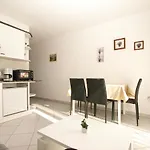 Διαμέρισμα Mira 1978 Πόρετς