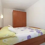 Mira 1978 Πόρετς