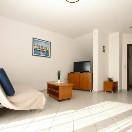 Apartamento Mira 1978 Poreč